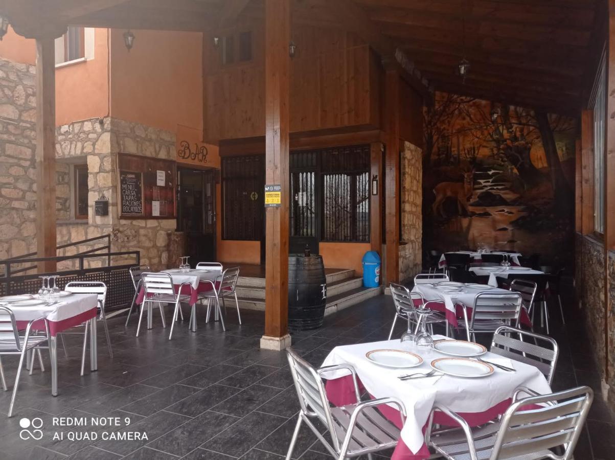 Hostal El Hayedo 칸탈로하스 외부 사진