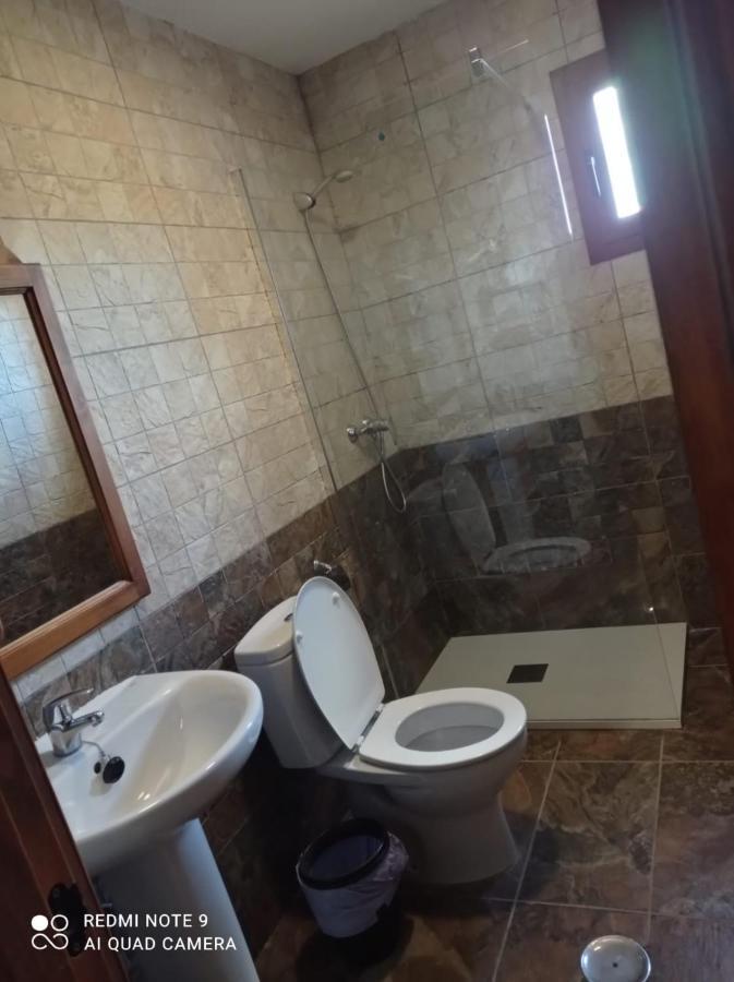Hostal El Hayedo 칸탈로하스 외부 사진