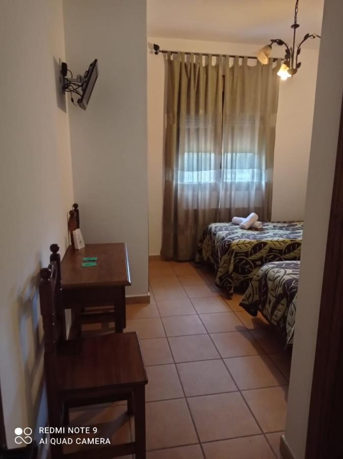 Hostal El Hayedo 칸탈로하스 외부 사진