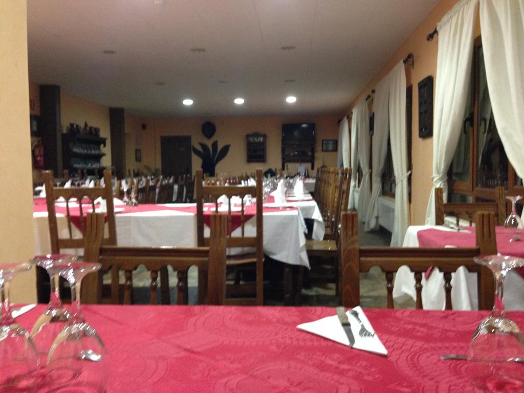 Hostal El Hayedo 칸탈로하스 외부 사진