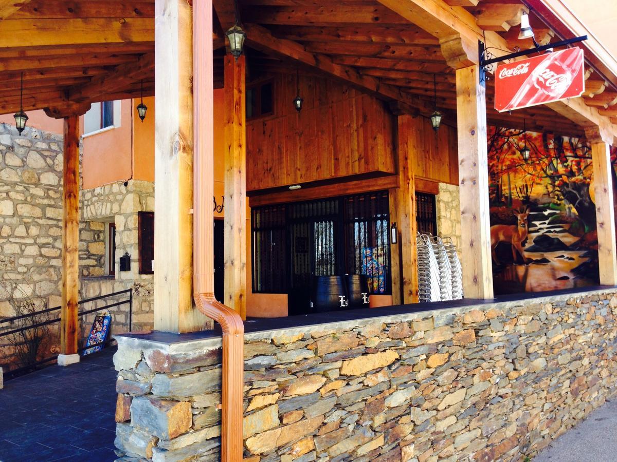 Hostal El Hayedo 칸탈로하스 외부 사진